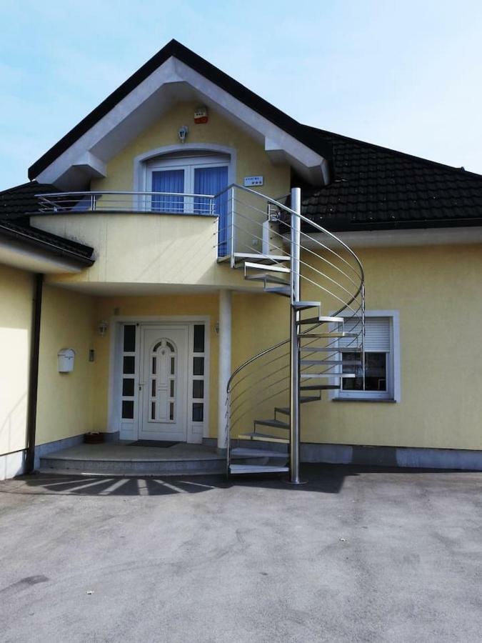 Natasha'S Garden House Daire Dol pri Ljubljani Dış mekan fotoğraf